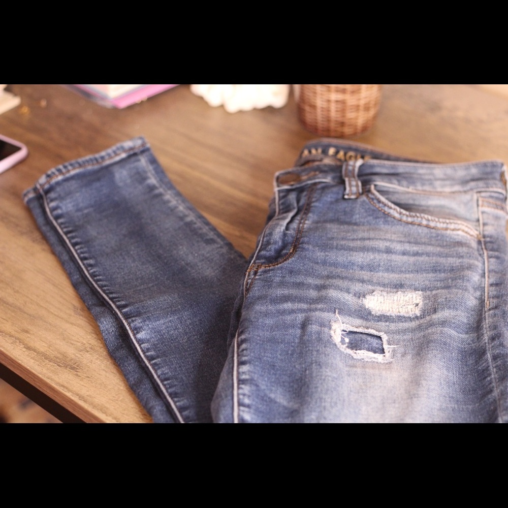 American Eagle Woman’s size 8 (super stretch)